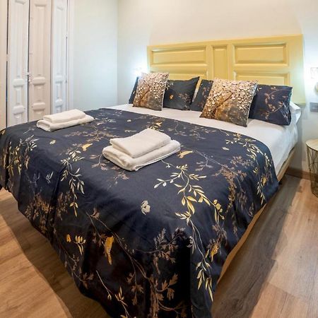2 Bedrooms 1.5 Bathrooms Furnished - Justicia - Refurbished - Mintystay マドリード エクステリア 写真