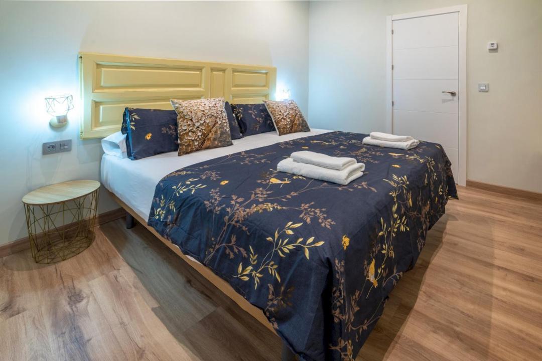 2 Bedrooms 1.5 Bathrooms Furnished - Justicia - Refurbished - Mintystay マドリード エクステリア 写真